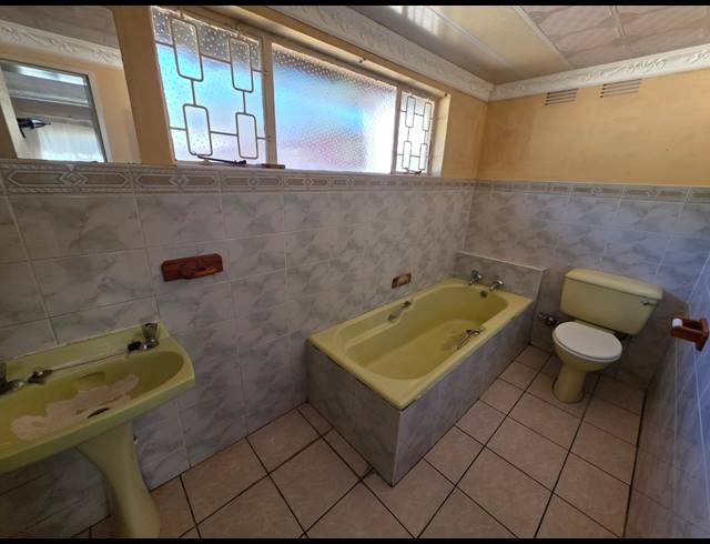3 BEDROOM HOUSE FOR SALE IN SASOLBURG EXT 15